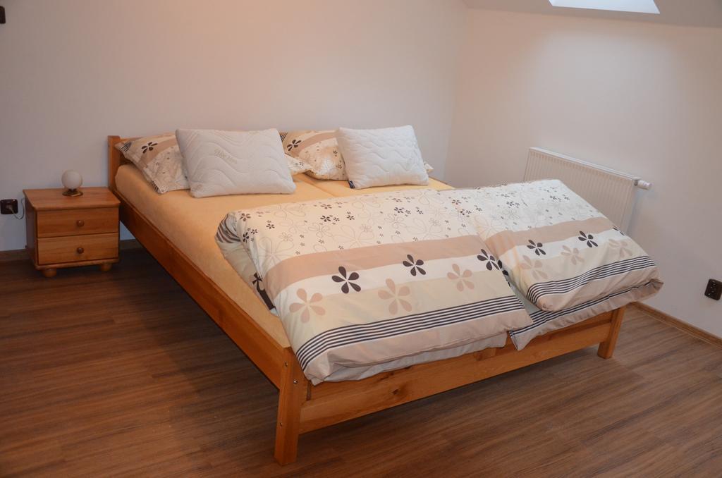 Haus Tolstejn Apartment Jiretin pod Jedlovou ภายนอก รูปภาพ