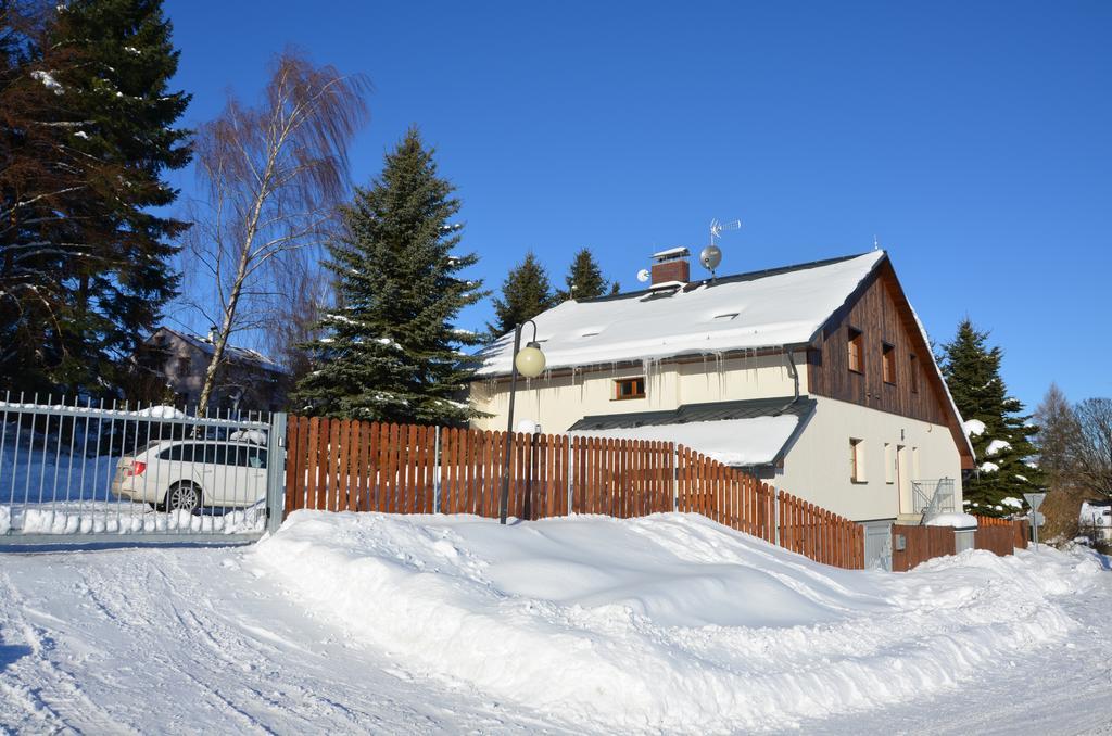 Haus Tolstejn Apartment Jiretin pod Jedlovou ภายนอก รูปภาพ