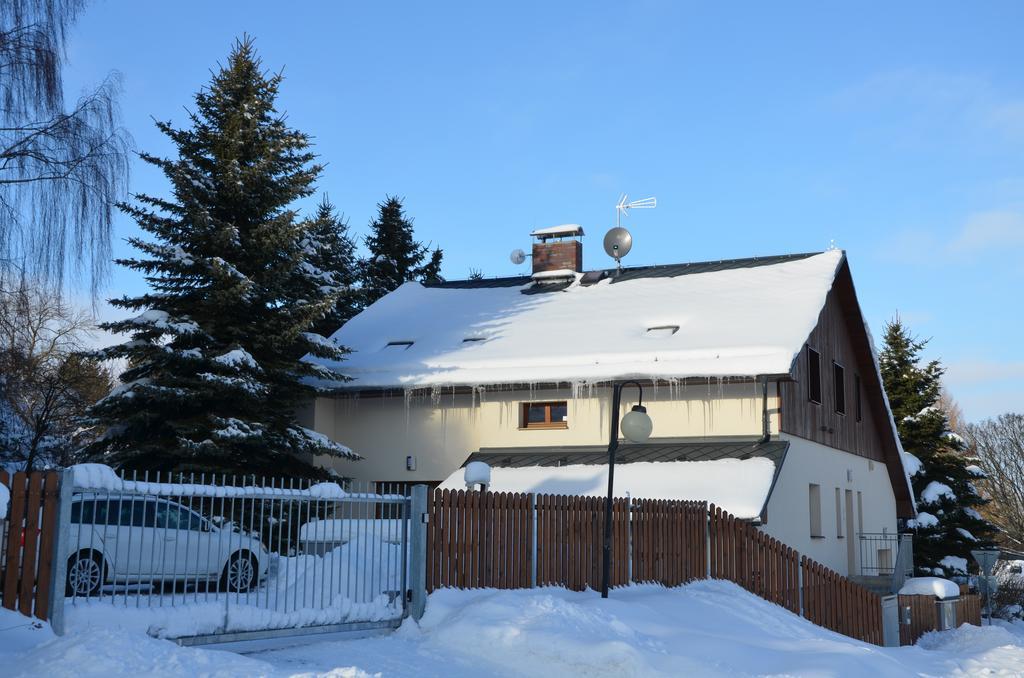 Haus Tolstejn Apartment Jiretin pod Jedlovou ภายนอก รูปภาพ