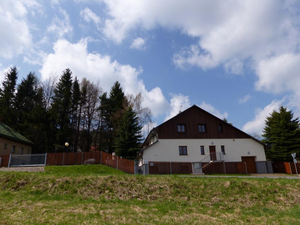 Haus Tolstejn Apartment Jiretin pod Jedlovou ภายนอก รูปภาพ