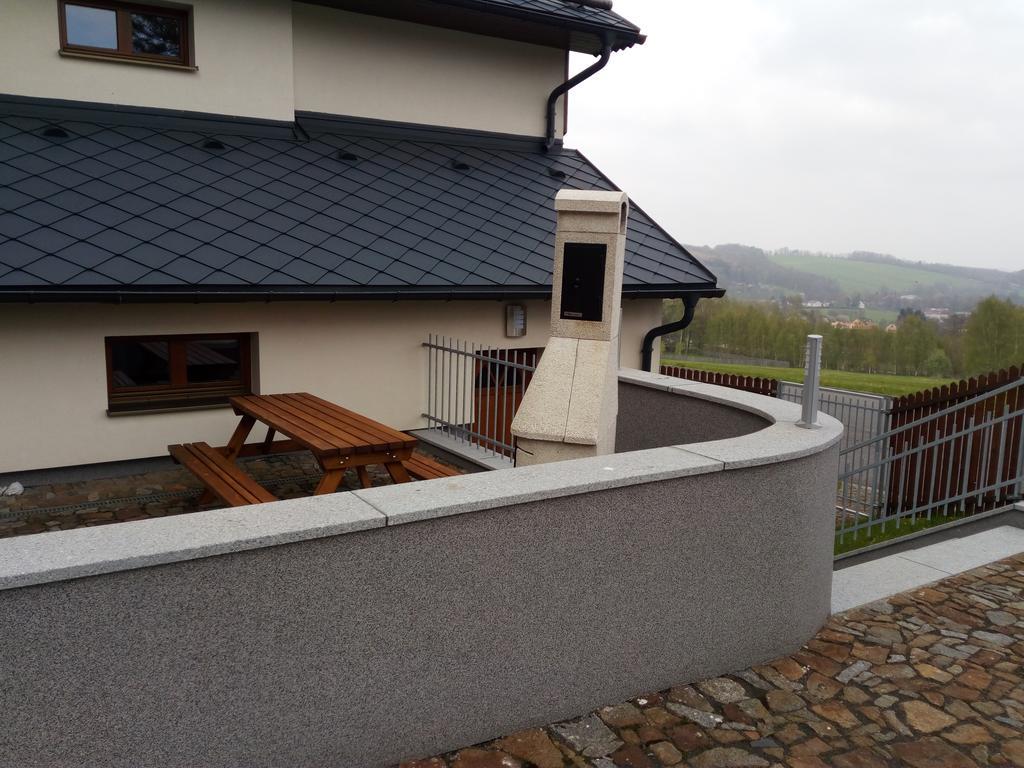 Haus Tolstejn Apartment Jiretin pod Jedlovou ภายนอก รูปภาพ