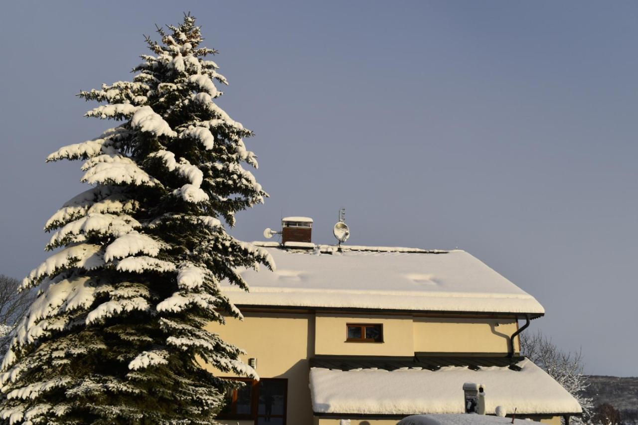 Haus Tolstejn Apartment Jiretin pod Jedlovou ภายนอก รูปภาพ
